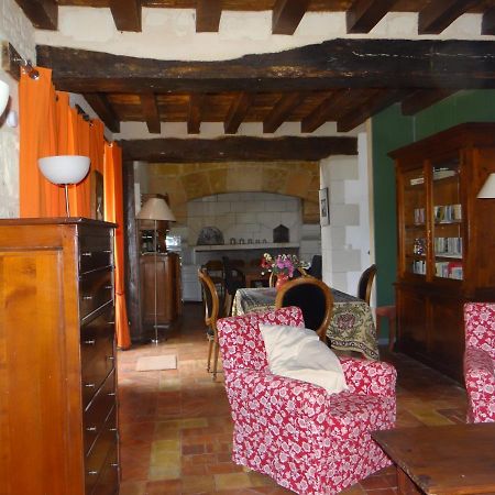 Gite Du Manoir Des Roches Saires Екстер'єр фото