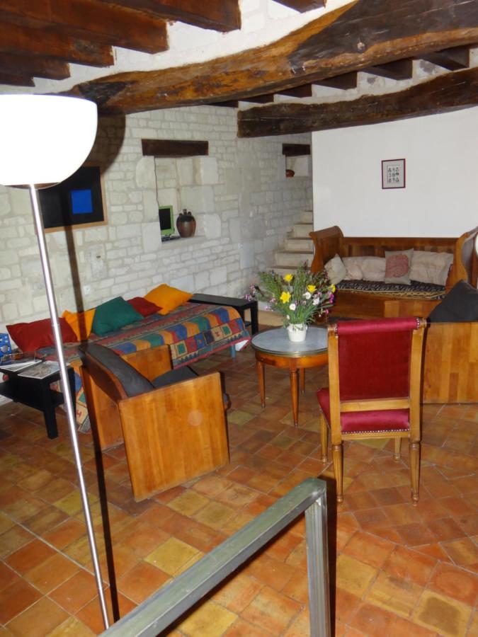 Gite Du Manoir Des Roches Saires Екстер'єр фото